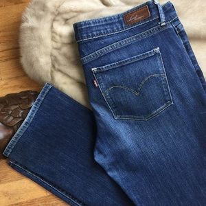 Levi's Demi curve straight leg denim jeans